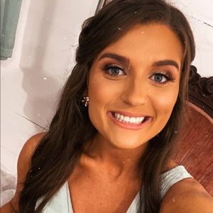 Meet your Posher, Madyson